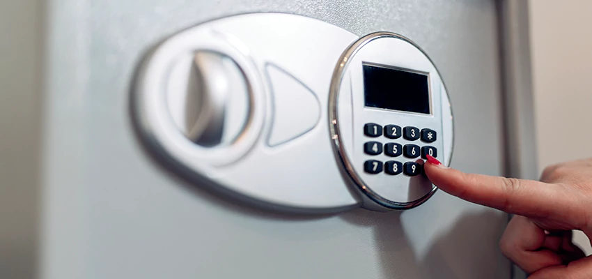 Jewelry Safe Cracking in Santa Paula, California