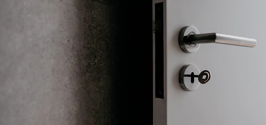 Front Door Handle Repair And Installation in Santa Paula, CA